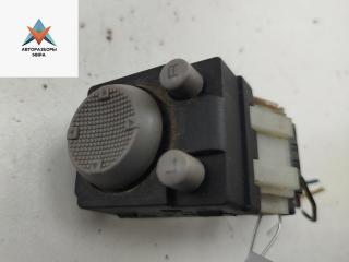 джойстик регулировки зеркал Volkswagen Golf 3 поколение 1997, 1.6 л., бензин, МКПП, красный, хетчбэк 3 дв., 1H0959565