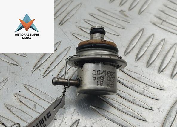 регулятор давления топлива Volkswagen Golf 4 поколение 2002, 1.4 л., бензин, МКПП, чёрный, хетчбэк 5 дв., 036133035A - фото №1