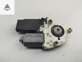 моторчик стеклоподъемника передний левый Volkswagen Bora 1 поколение 2003, 2.0 л., МКПП, седан, 105404301