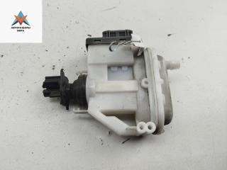 активатор (привод) замка двери Volkswagen Passat B4 1995, 1.6 л., бензин, МКПП, синий, универсал, 3A0862153B