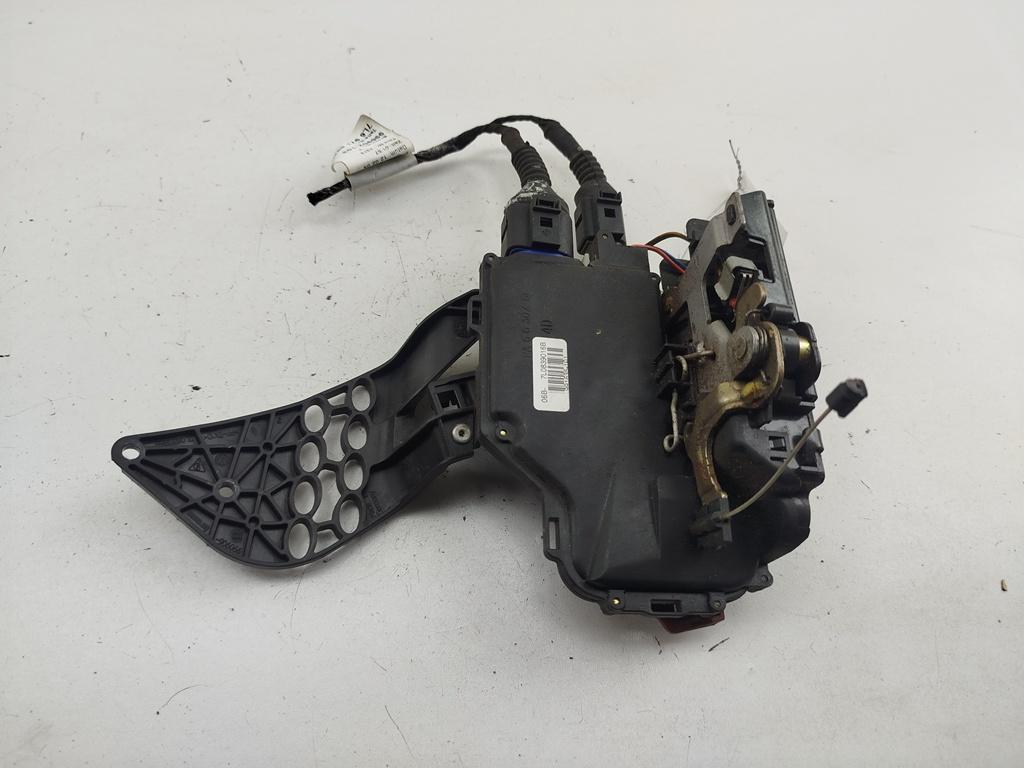 замок двери задней правой Volkswagen Touareg 2004, 5.0 л., дизель, АКПП, чёрный, внедорожник 5 дв., 7L0839016B