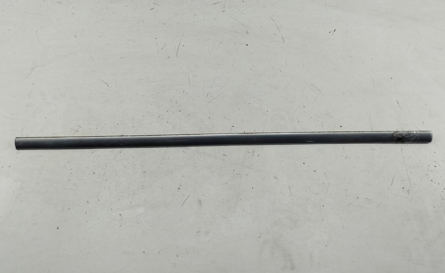 молдинг двери передней левой Volkswagen Bora 2003, 2.0 л., бензин, МКПП, серый, седан, 1J4853515G