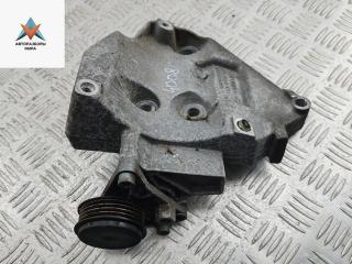 кронштейн компрессора кондиционера Volkswagen Passat B5 [рестайлинг] 2002, 2.0 л., бензин, МКПП, серый, универсал, 06B260885A