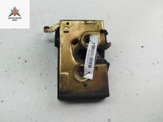 замок двери передней левой Volkswagen Passat B4 1995, 1.6 л., бензин, МКПП, синий, универсал, 357839015G