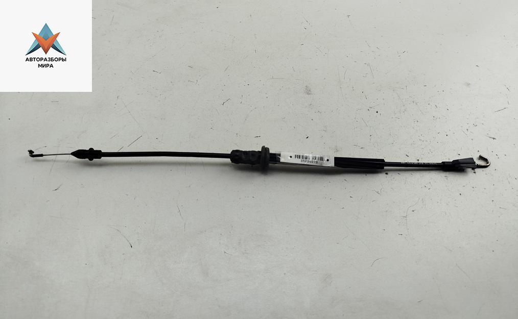 трос двери Volkswagen Bora 1 поколение 2003, 2.0 л., бензин, МКПП, серый, седан, 1J4837085F - фото №1