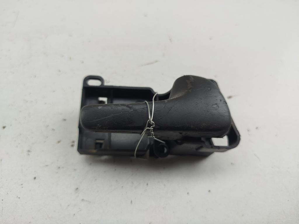 ручка внутренняя передняя правая Volkswagen Passat B4 1995, 1.6 л., бензин, МКПП, синий, универсал, 3A0837236