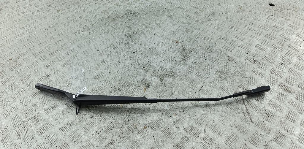 Щеткодержатель (поводок стеклоочистителя) передний Peugeot 308 T7 2011, 1.4 л., бензин, МКПП, серый, универсал, 9680477080