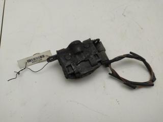 замок капота Mercedes-Benz M-Class ML W163 2003, 2.7 л., дизель, МКПП, чёрный, внедорожник 5 дв.