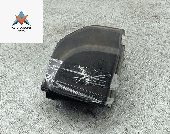 короб предохранителей Peugeot 307 1 поколение 2003, 1.6 л., бензин, МКПП, синий, хетчбэк 3 дв., 9653315180 - фото №1