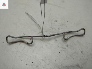 скоба суппорта Mercedes-Benz Sprinter W901-W905 2005, 2.2 л., дизель, МКПП, зелёный, микроавтобус