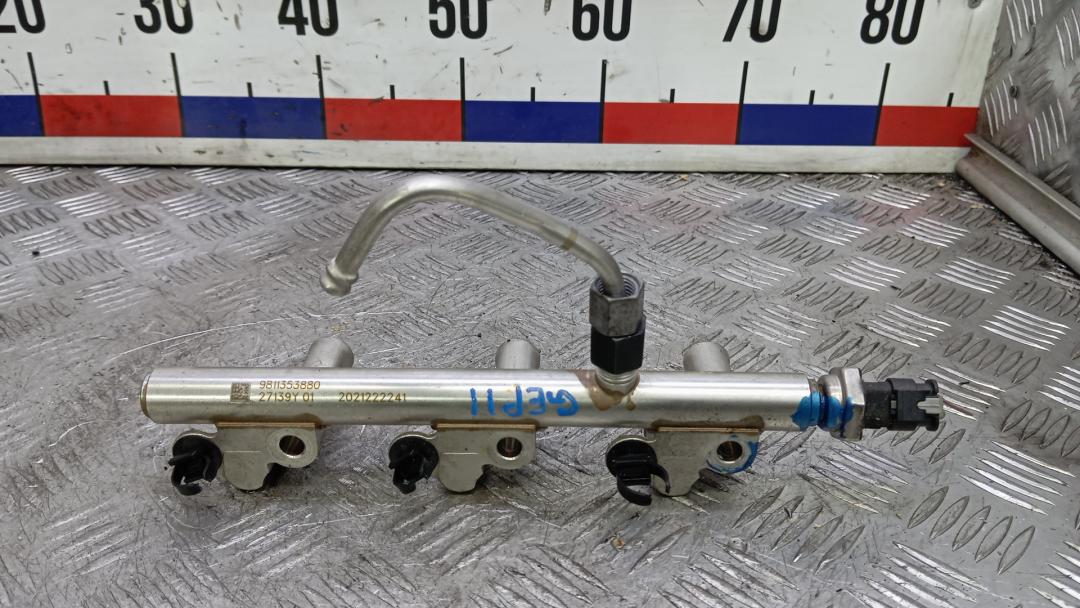 топливная рампа Citroen C5 AirCross 1 поколение 2022, 1.2 л., бензин, МКПП, внедорожник 5 дв., 9811353880 - фото №1