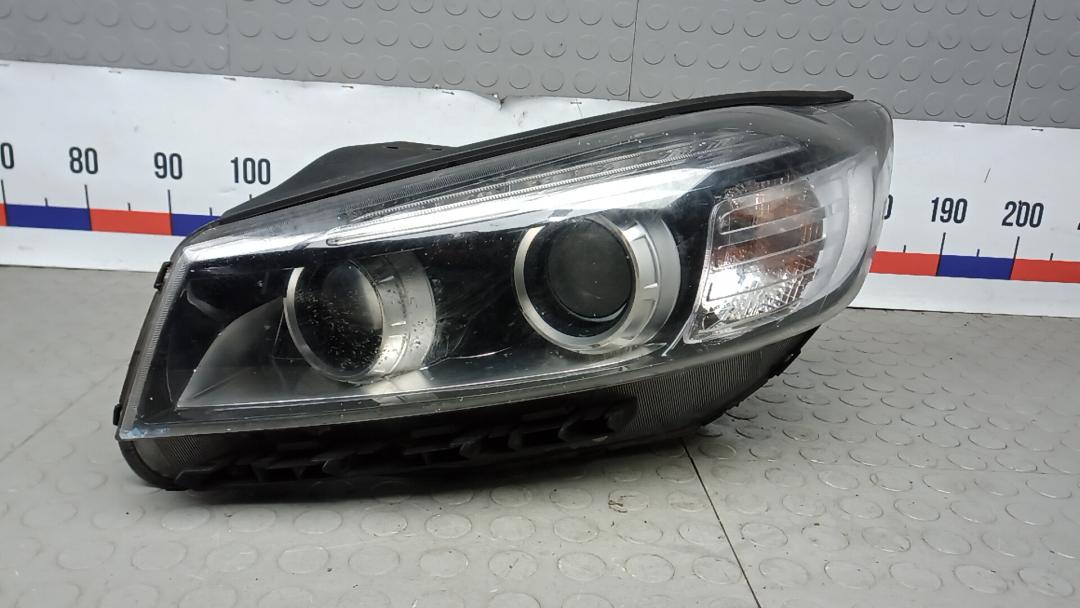 фара левая Kia Sorento 3 поколение 2015, 2.2 л., дизель, МКПП, внедорожник 5 дв. - фото №1