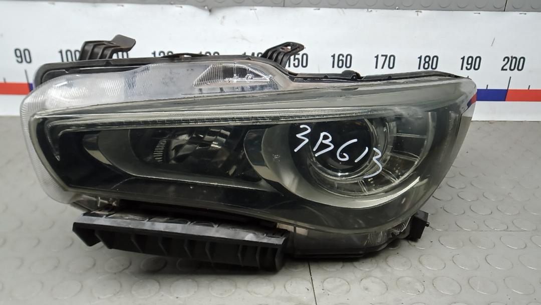 фара левая Infiniti Q50 1 поколение 2016, 2.2 л., дизель, МКПП, седан - фото №1