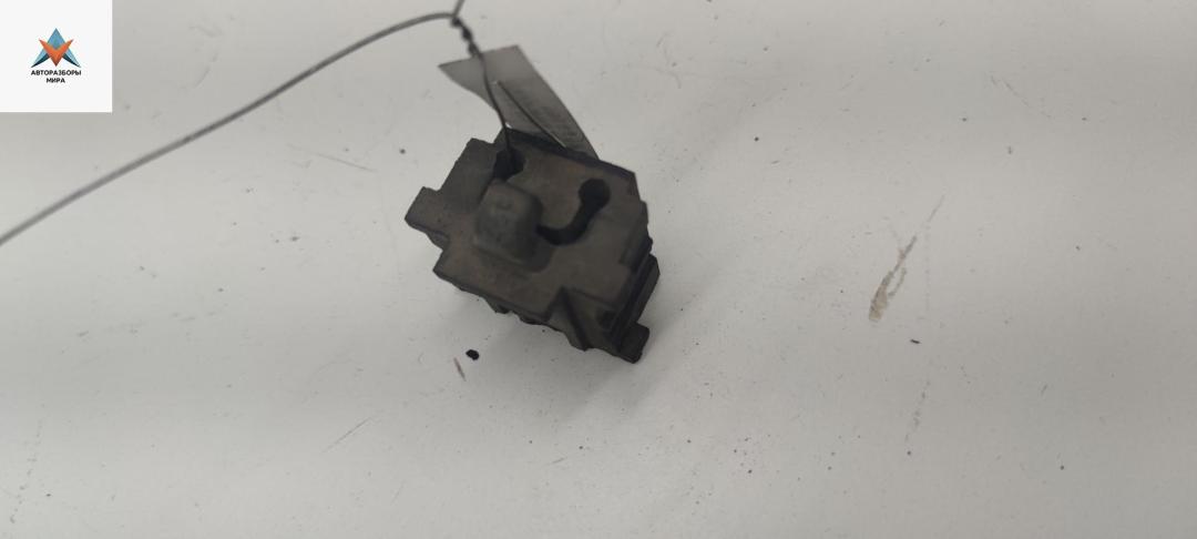 кронштейн радиатора Audi A6 4B/C5 1998, 2.5 л., дизель, МКПП, синий, универсал - фото №1