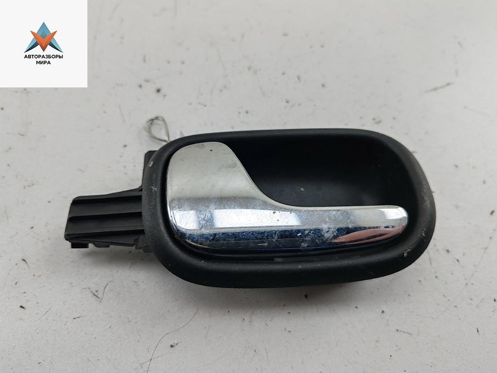 ручка внутренняя задняя левая Audi A4 B5 1997, 1.6 л., бензин, МКПП, серый, седан, 8D0839019 - фото №1