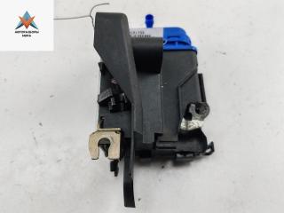 замок двери задней левой Audi A4 B5 1997, 1.6 л., бензин, МКПП, серый, седан, 8D0839015A