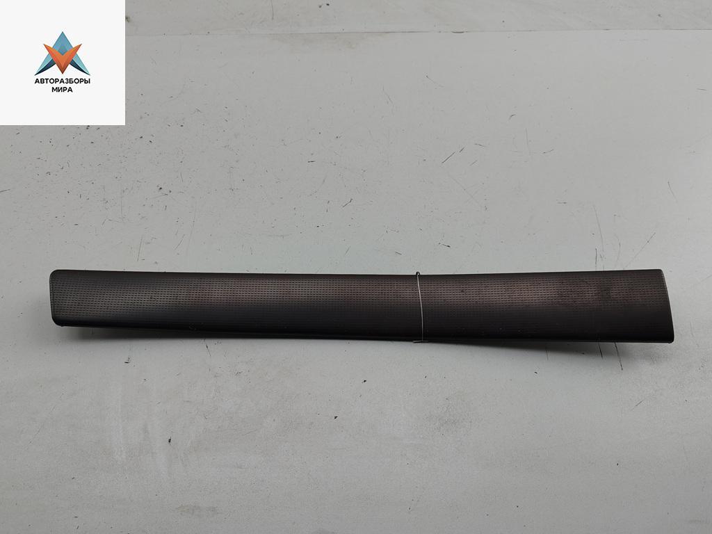 накладка декоративная Audi A6 4B/C5 1999, 2.4 л., бензин, АКПП, серый, универсал, 4B0867409 - фото №1