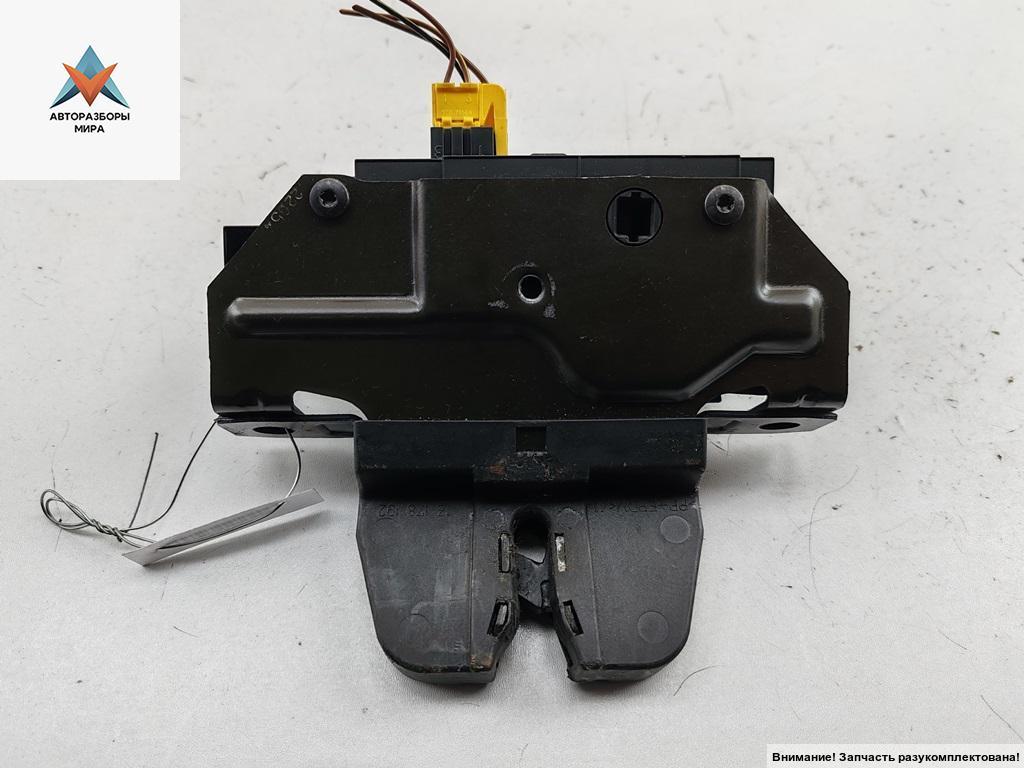 замок багажника Opel Vectra C 2004, хетчбэк 5 дв., 13178192 - фото №1