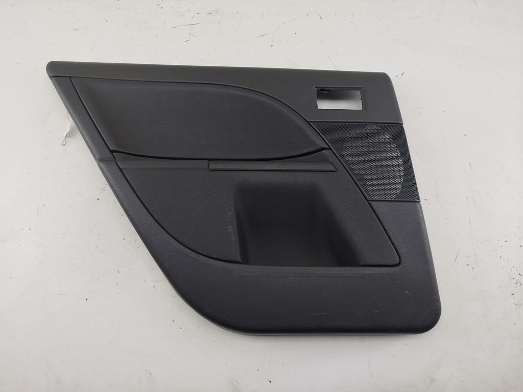 обшивка двери задняя левая Ford Mondeo III 2004, 1.8 л., бензин, МКПП, чёрный, универсал, 4S71F27407FB1CW8