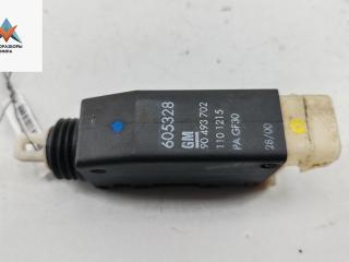 активатор (привод) замка двери Opel Omega B [рестайлинг] 2000, 2.2 л., бензин, АКПП, серый, седан, 90493702