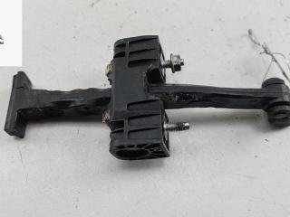 ограничитель открывания двери Opel Astra H/Family [рестайлинг] 2006, универсал, 13107175