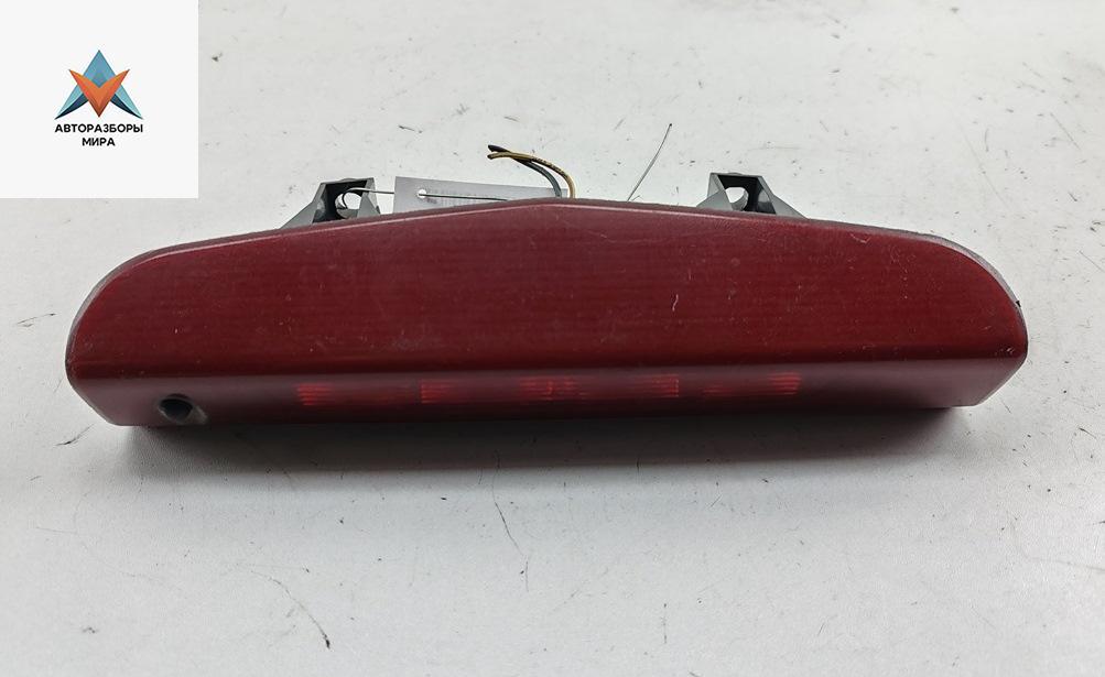 стоп-сигнал Opel Corsa D 2007, 1.2 л., бензин, робот, серый, хетчбэк 5 дв., 316627975 - фото №1