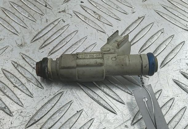 форсунка Ford Mondeo 3 поколение 2001, 1.8 л., бензин, МКПП, синий, универсал, 0280156010, 1L5GAA - фото №1