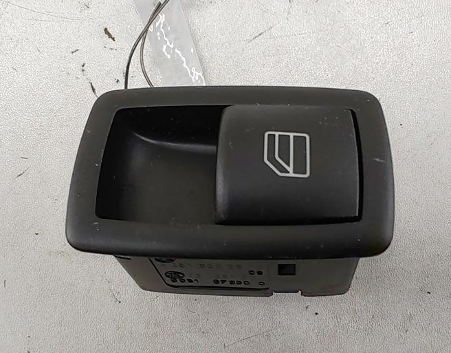 кнопка стеклоподъемника заднего левого Mercedes-Benz B W245 2005, 2.0 л., дизель, МКПП, серый, минивэн, 2518200510