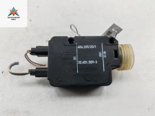 активатор замка багажника Mercedes-Benz M-Class ML W163 2001, 2.7 л., дизель, АКПП, серый, внедорожник 5 дв., 324515093