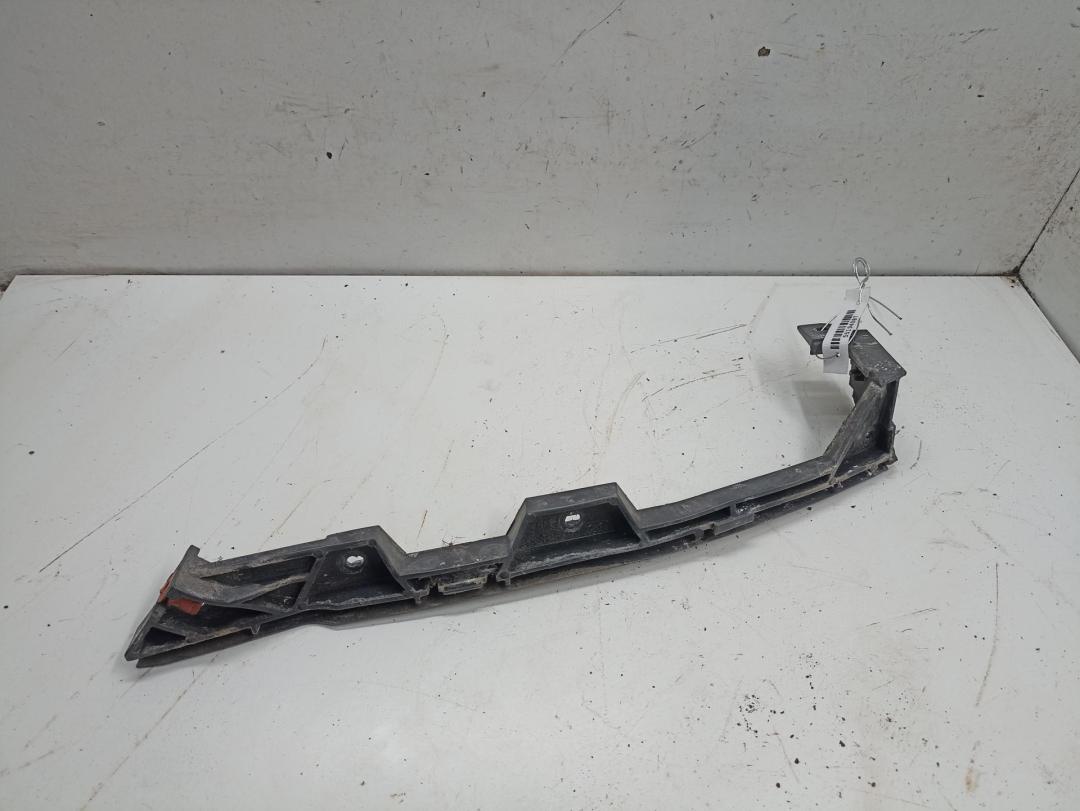 кронштейн переднего бампера Opel Vectra C 2005, 1.9 л., дизель, МКПП, серый, универсал, 13140760