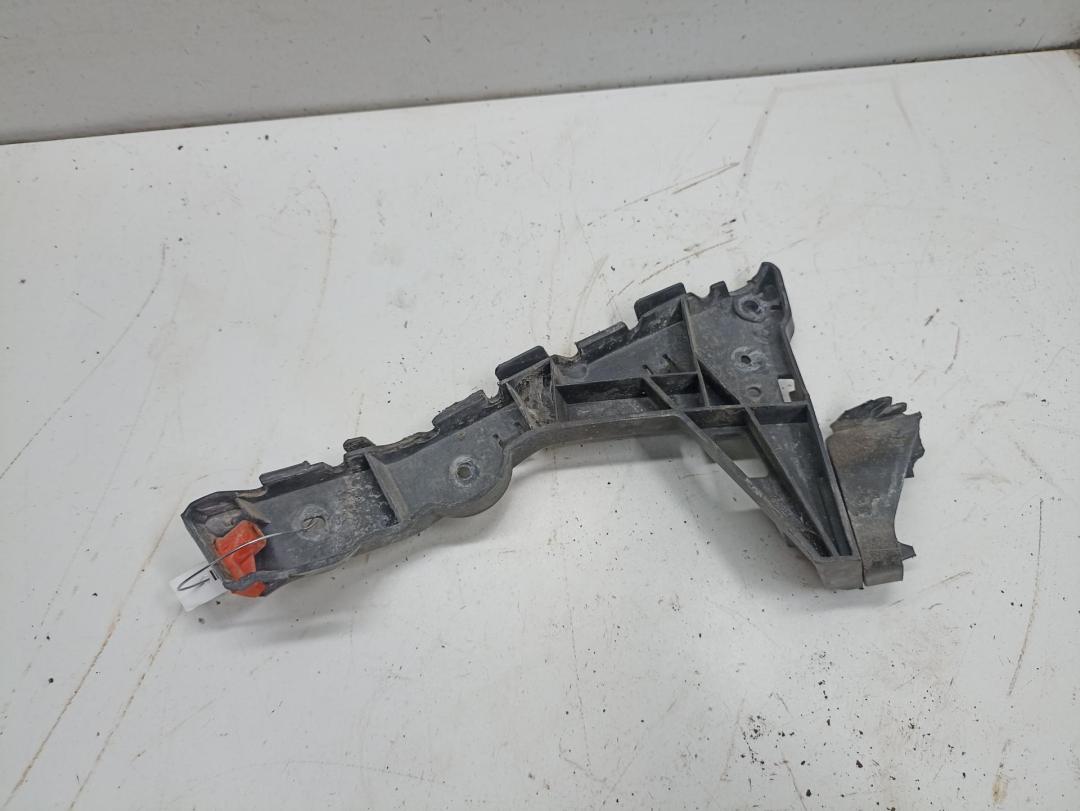 кронштейн переднего бампера Opel Astra H 2008, 1.9 л., дизель, МКПП, чёрный, универсал