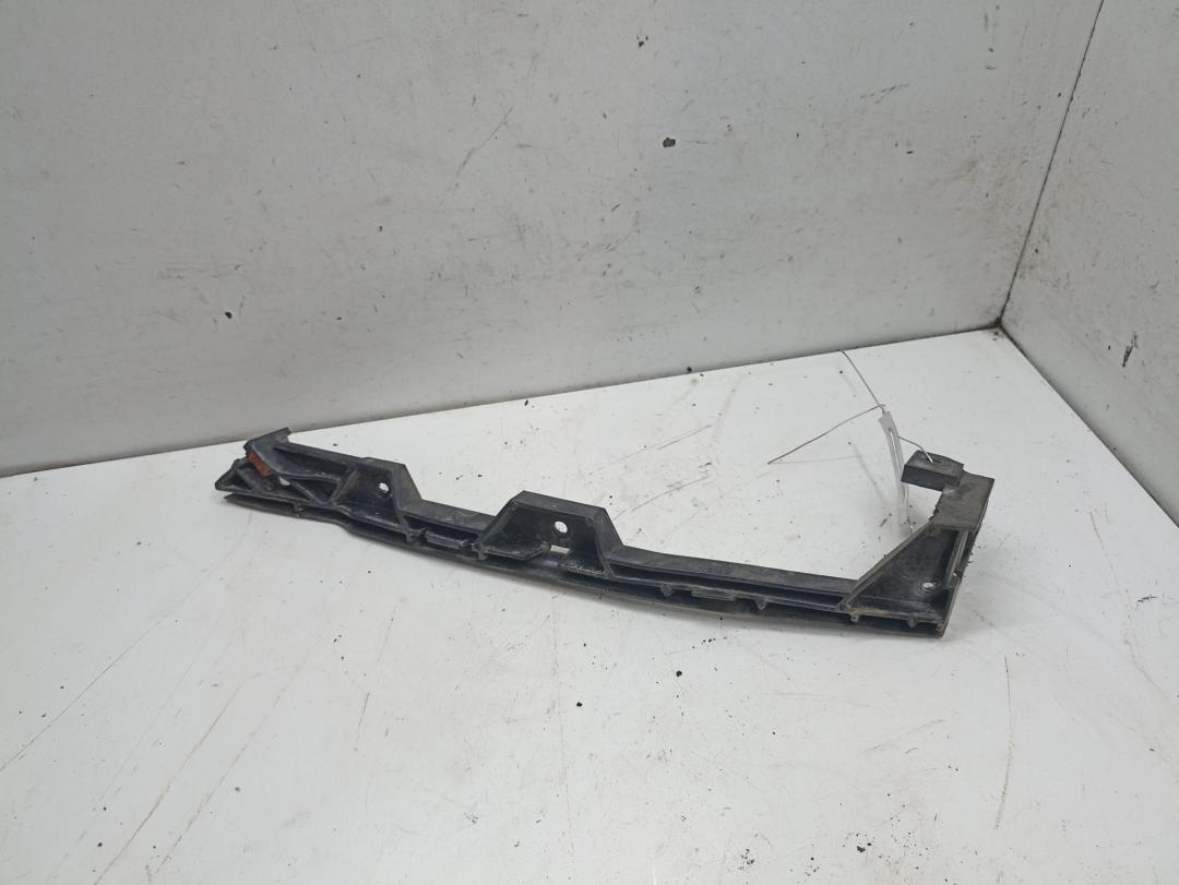 кронштейн переднего бампера Opel Vectra C 2002, 1.8 л., бензин, МКПП, серый, седан, 24401411