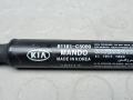 амортизатор капота Kia Sorento 3 поколение 2015, 2.2 л., дизель, МКПП, внедорожник 5 дв. - фото №4