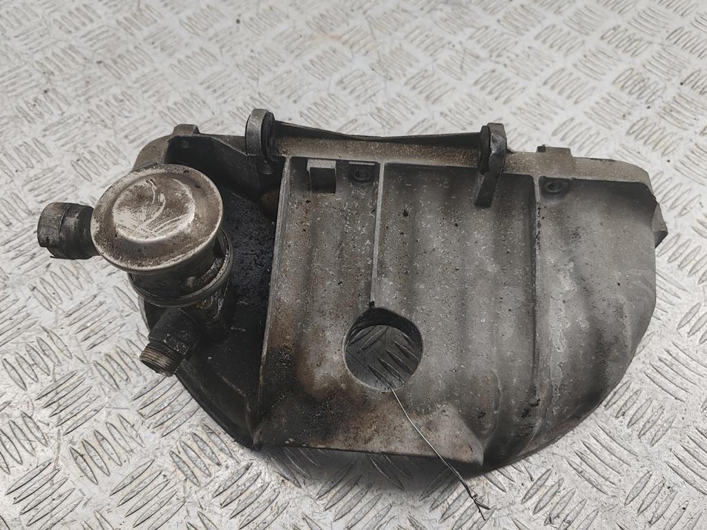 тепловой экран глушителя Volkswagen Golf 4 поколение 2001, 2.0 л., бензин, МКПП, синий, универсал, 06A133228N - фото №1