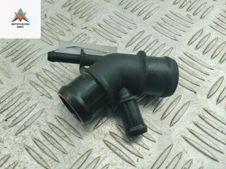 фланец (тройник) системы охлаждения Volkswagen Bora 1 поколение 2000, 2.0 л., бензин, МКПП, синий, универсал, 1J0121087C