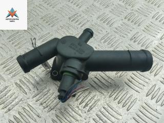 фланец (тройник) системы охлаждения Volkswagen Bora 1 поколение 2000, 2.0 л., бензин, МКПП, синий, универсал, 297918624