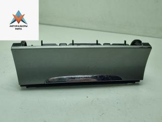 пепельница Volkswagen Passat B6 2006, 2.0 л., бензин, МКПП, серый, седан, 3C0863284