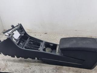 подлокотник Volkswagen Passat B7 2013, 2.0 л., дизель, МКПП, чёрный, универсал