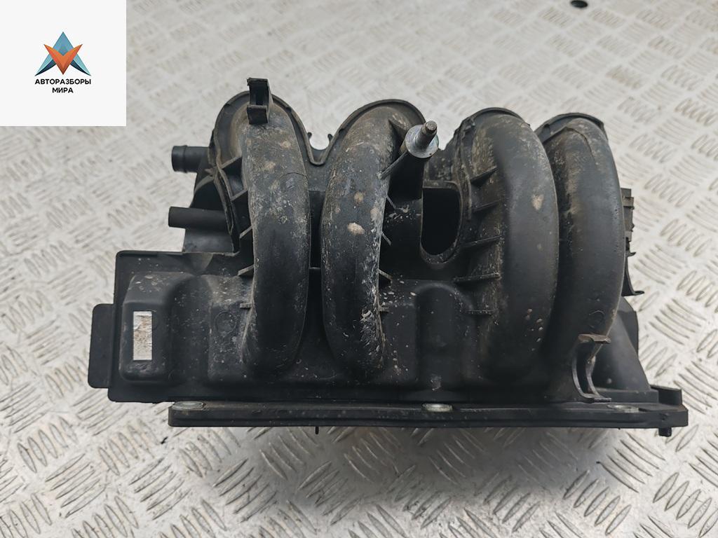 коллектор впускной Dacia (Renault) Sandero I 2009, 1.4 л., бензин, хетчбэк 5 дв., 7700273860 - фото №1