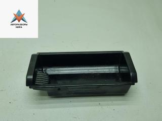 пепельница Volkswagen Golf 4 поколение 2000, 1.4 л., бензин, МКПП, серый, универсал, 1J0857335A