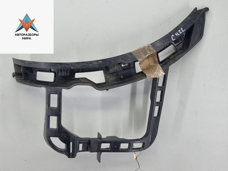 кронштейн заднего бампера Volkswagen Passat B7 2013, 2.0 л., дизель, МКПП, чёрный, универсал, 3AF807377 - фото №1