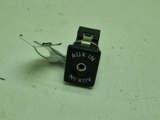 разъем AUX / USB Volkswagen Passat B7 2013, 2.0 л., дизель, МКПП, чёрный, универсал, 5N0035724
