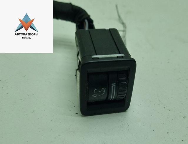 кнопка корректора фар Volkswagen Passat B7 2013, 2.0 л., дизель, МКПП, чёрный, универсал, 3C0941334A - фото №1