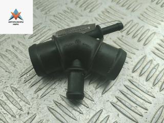 фланец (тройник) системы охлаждения Volkswagen Golf 4 поколение 2001, 2.0 л., бензин, МКПП, синий, универсал