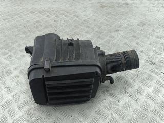 корпус воздушного фильтра Volkswagen Golf 5 поколение 2005, 2.0 л., бензин, МКПП, чёрный, хетчбэк 3 дв.