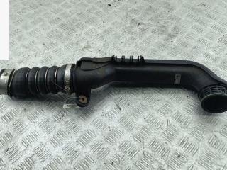 патрубок интеркулера Volkswagen Caddy 3 поколение 2006, 1.9 л., дизель, АКПП, серый, фургон