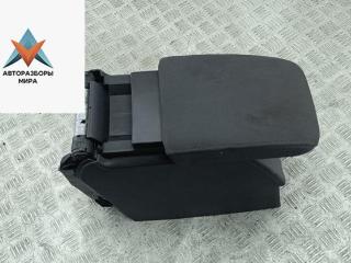 подлокотник Volkswagen Golf 5 поколение 2004, 1.4 л., бензин, МКПП, чёрный, хетчбэк 5 дв.