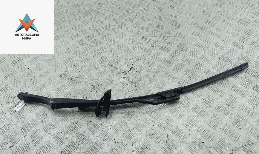 Щеткодержатель (поводок стеклоочистителя) передний Volkswagen Passat B3 1993, 1.8 л., бензин, МКПП, серый, универсал - фото №1