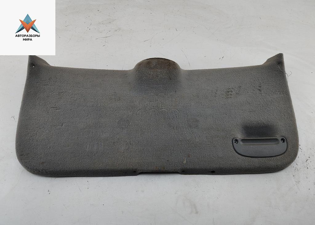 обшивка крышки багажника Opel Vectra B 1998, 1.8 л., бензин, МКПП, серый, универсал, 90439251 - фото №1