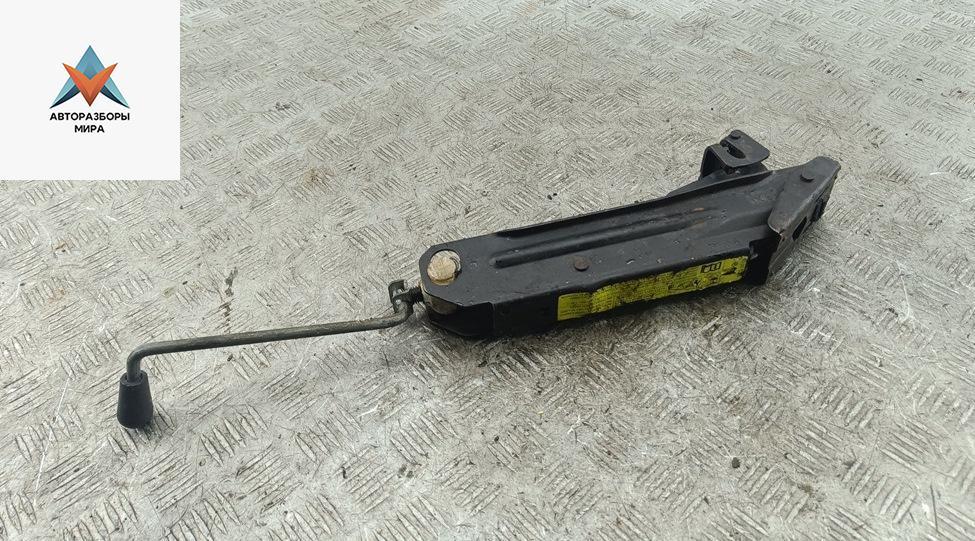 домкрат Volkswagen Touran 1 поколение 2003, 1.6 л., бензин, МКПП, синий, минивэн - фото №1